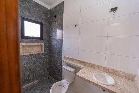 Casa à venda com 100m², 3 quartos e 2 vagasBanheiro do Quarto 3