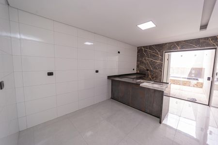 Casa à venda com 100m², 3 quartos e 2 vagas Casa à venda com 100m², 3 quartos e 2 vagasCozinha