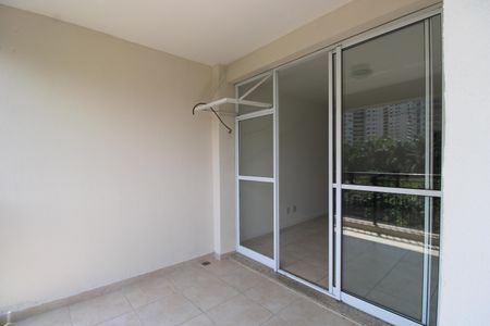 Apartamento para alugar com 71m², 2 quartos e 1 vagaSala - Varanda 