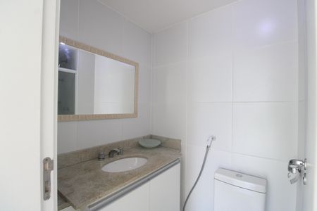 Apartamento para alugar com 71m², 2 quartos e 1 vagaBanheiro da suíte 