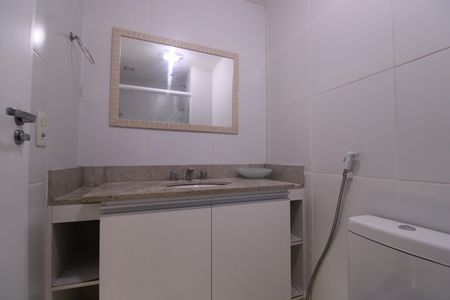 Apartamento para alugar com 71m², 2 quartos e 1 vagaBanheiro da suíte 