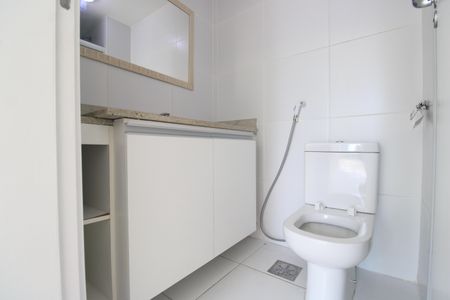 Apartamento para alugar com 71m², 2 quartos e 1 vagaBanheiro da suíte 