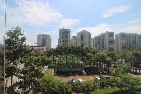 Apartamento para alugar com 71m², 2 quartos e 1 vagaSuíte - Vista