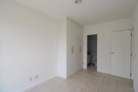 Apartamento para alugar com 71m², 2 quartos e 1 vagaSuíte 