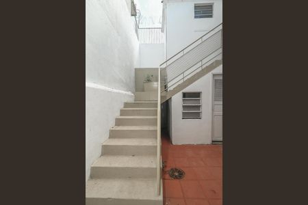 Casa para alugar com 400m², 5 quartos e 4 vagasFundos