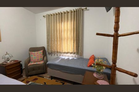 Casa à venda com 100m², 3 quartos e 3 vagas Casa à venda com 100m², 3 quartos e 3 vagasQuarto