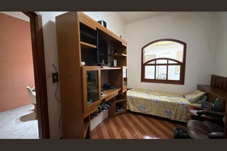 Casa à venda com 100m², 3 quartos e 3 vagas Casa à venda com 100m², 3 quartos e 3 vagasQuarto 2