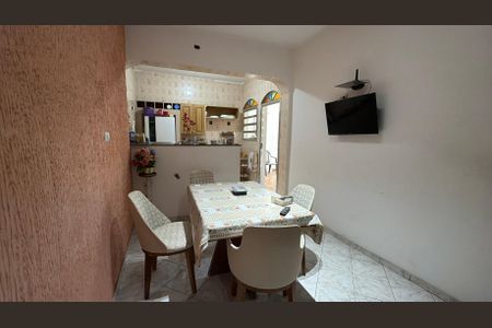 Casa à venda com 100m², 3 quartos e 3 vagas Casa à venda com 100m², 3 quartos e 3 vagasCozinha