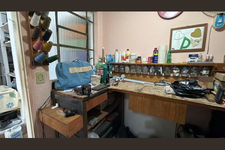 Casa à venda com 100m², 3 quartos e 3 vagas Casa à venda com 100m², 3 quartos e 3 vagasQuarto 2