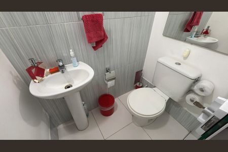 Casa à venda com 100m², 3 quartos e 3 vagas Casa à venda com 100m², 3 quartos e 3 vagasBanheiro