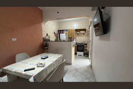 Casa à venda com 100m², 3 quartos e 3 vagas Casa à venda com 100m², 3 quartos e 3 vagasCozinha