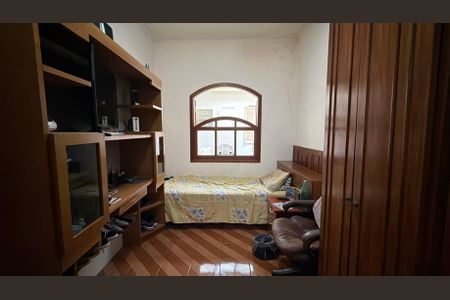 Casa à venda com 100m², 3 quartos e 3 vagas Casa à venda com 100m², 3 quartos e 3 vagasQuarto 2