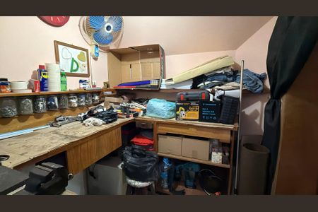 Casa à venda com 100m², 3 quartos e 3 vagas Casa à venda com 100m², 3 quartos e 3 vagasQuarto 2