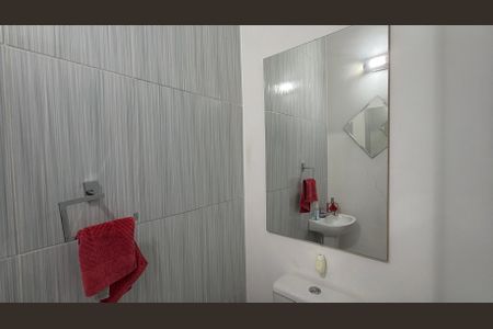 Casa à venda com 100m², 3 quartos e 3 vagas Casa à venda com 100m², 3 quartos e 3 vagasBanheiro