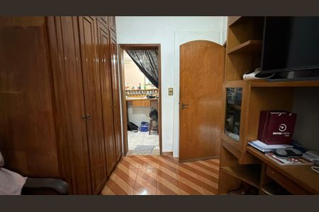 Casa à venda com 100m², 3 quartos e 3 vagas Casa à venda com 100m², 3 quartos e 3 vagasQuarto 2