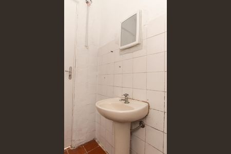 Banheiro de casa para alugar com 1 quarto, 50m² em Vila Leonor, São Paulo