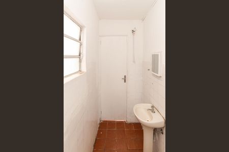 Banheiro de casa para alugar com 1 quarto, 50m² em Vila Leonor, São Paulo