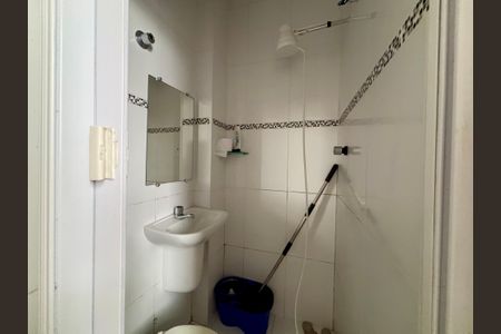 Apartamento à venda com 64m², 2 quartos e sem vagaÁrea de serviço - suíte - banheiro