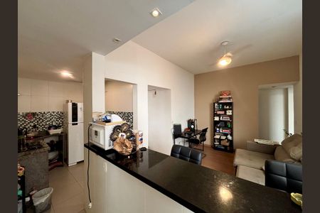 Apartamento à venda com 64m², 2 quartos e sem vagaCozinha americana