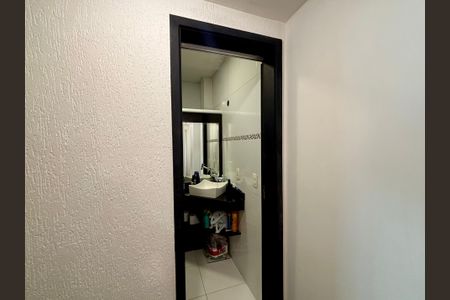 Apartamento à venda com 64m², 2 quartos e sem vagaBanheiro social