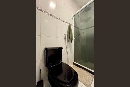 Apartamento à venda com 64m², 2 quartos e sem vagaBanheiro social