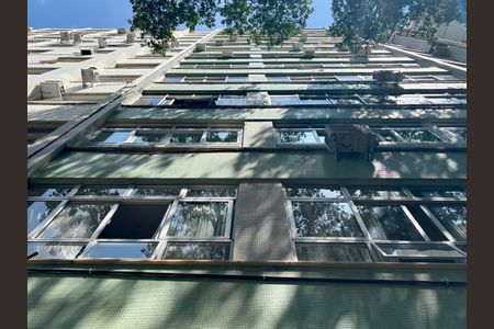 Apartamento à venda com 64m², 2 quartos e sem vagaFachada