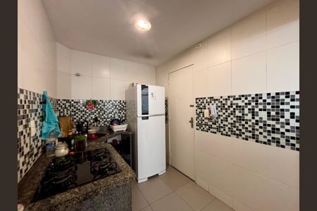 Apartamento à venda com 64m², 2 quartos e sem vagaCozinha americana