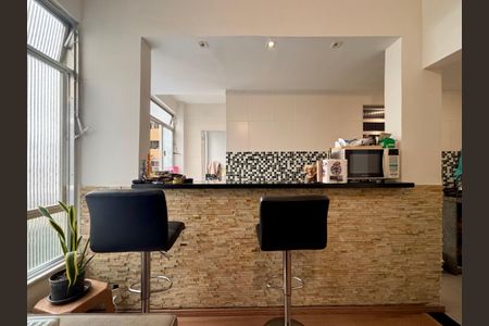 Apartamento à venda com 64m², 2 quartos e sem vagaCozinha americana