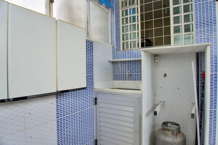 Apartamento para alugar com 60m², 2 quartos e 1 vagaÁrea de Serviço