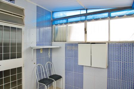 Apartamento para alugar com 60m², 2 quartos e 1 vagaÁrea de Serviço