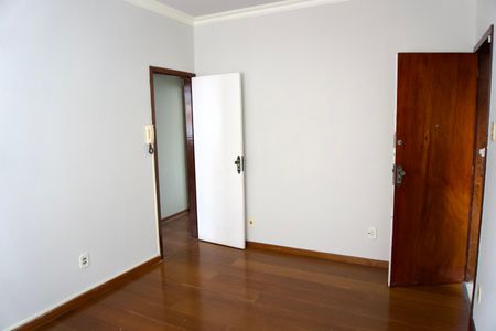 Sala de apartamento para alugar com 2 quartos, 60m² em Santo Antônio, Belo Horizonte