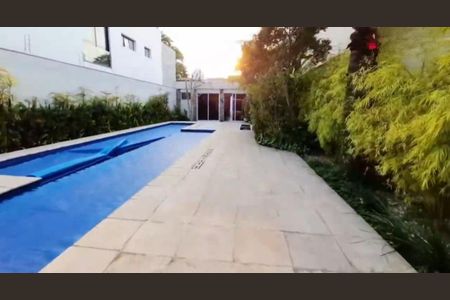 Casa à venda com 700m², 4 quartos e 6 vagas Casa à venda com 700m², 4 quartos e 6 vagasFoto 17