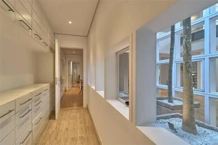 Casa à venda com 700m², 4 quartos e 6 vagas Casa à venda com 700m², 4 quartos e 6 vagasFoto 22