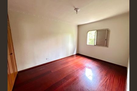Apartamento à venda com 105m², 3 quartos e 2 vagasQuarto 2