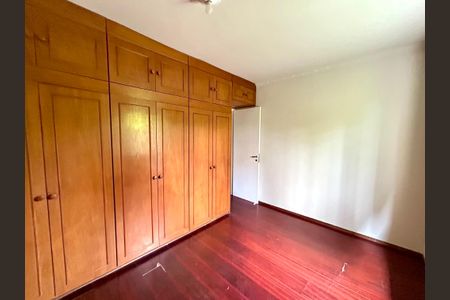 Apartamento à venda com 105m², 3 quartos e 2 vagasQuarto 3