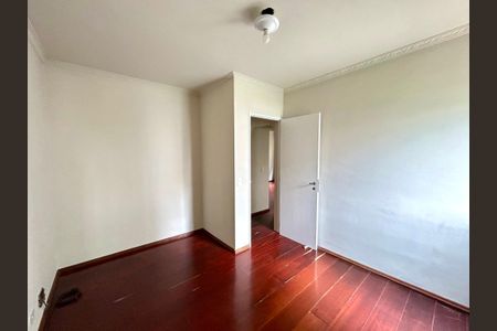 Apartamento à venda com 105m², 3 quartos e 2 vagasQuarto 1