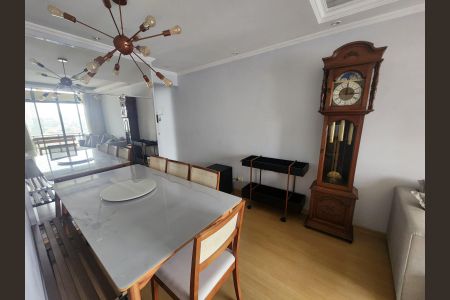 Apartamento à venda com 56m², 2 quartos e 1 vaga Apartamento à venda com 56m², 2 quartos e 1 vagaSala