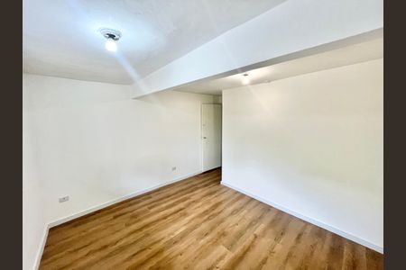 Casa à venda com 210m², 7 quartos e 2 vagas Casa à venda com 210m², 7 quartos e 2 vagasQuarto 2