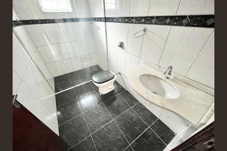 Casa à venda com 210m², 7 quartos e 2 vagas Casa à venda com 210m², 7 quartos e 2 vagasBanheiro