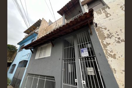 Casa à venda com 210m², 7 quartos e 2 vagas Casa à venda com 210m², 7 quartos e 2 vagasFachada/Placa