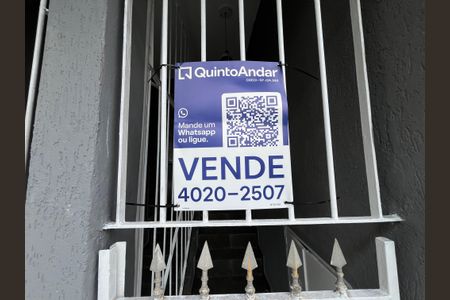 Casa à venda com 210m², 7 quartos e 2 vagas Casa à venda com 210m², 7 quartos e 2 vagasFachada/Placa