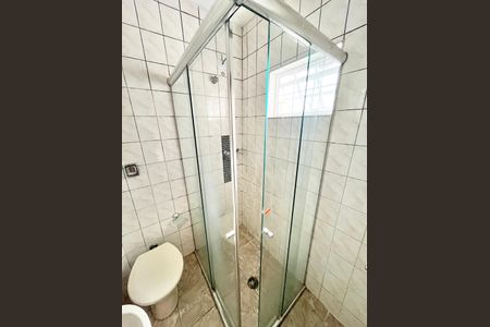 Casa à venda com 210m², 7 quartos e 2 vagas Casa à venda com 210m², 7 quartos e 2 vagasBanheiro da Suíte