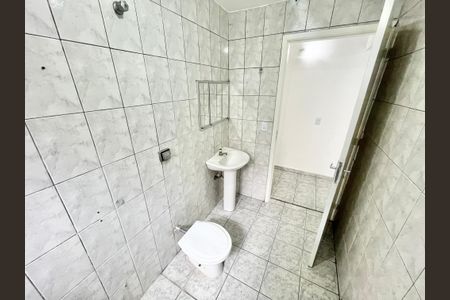 Casa à venda com 210m², 7 quartos e 2 vagas Casa à venda com 210m², 7 quartos e 2 vagasBanheiro