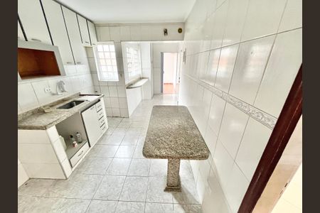 Casa à venda com 210m², 7 quartos e 2 vagas Casa à venda com 210m², 7 quartos e 2 vagasCozinha