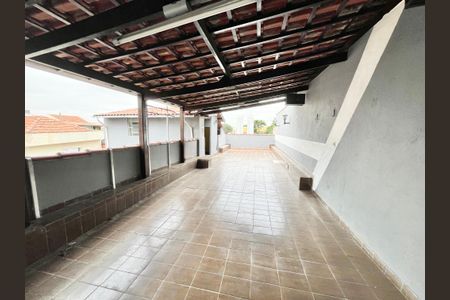 Casa à venda com 210m², 7 quartos e 2 vagas Casa à venda com 210m², 7 quartos e 2 vagasVaranda gourmet