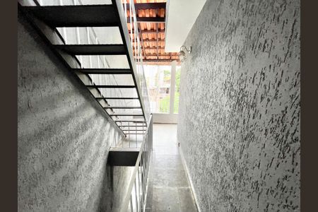 Casa à venda com 210m², 7 quartos e 2 vagas Casa à venda com 210m², 7 quartos e 2 vagasCorredor