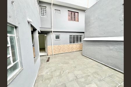 Casa à venda com 210m², 7 quartos e 2 vagas Casa à venda com 210m², 7 quartos e 2 vagasQuintal