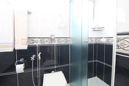 Banheiro da suíte de apartamento à venda com 3 quartos, 105m² em Vila Sao Paulo, São Paulo