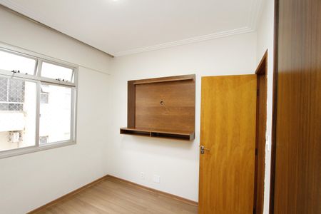 Apartamento para alugar com 115m², 3 quartos e 1 vagaQuarto 3