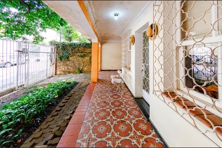 Casa à venda com 280m², 5 quartos e 1 vagaÁrea externa